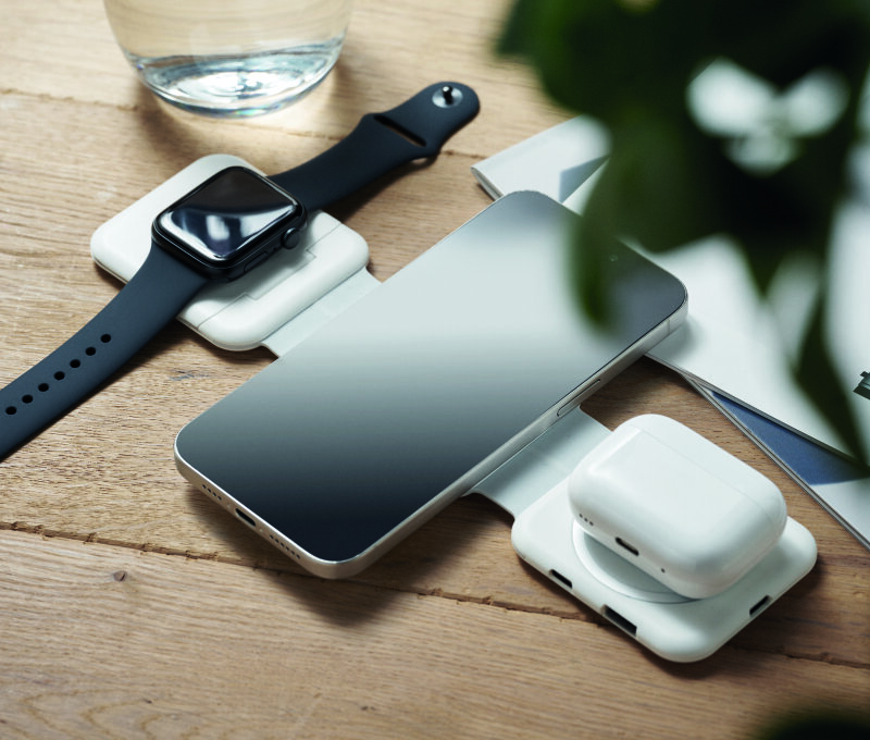 Foldable charging station – image 13