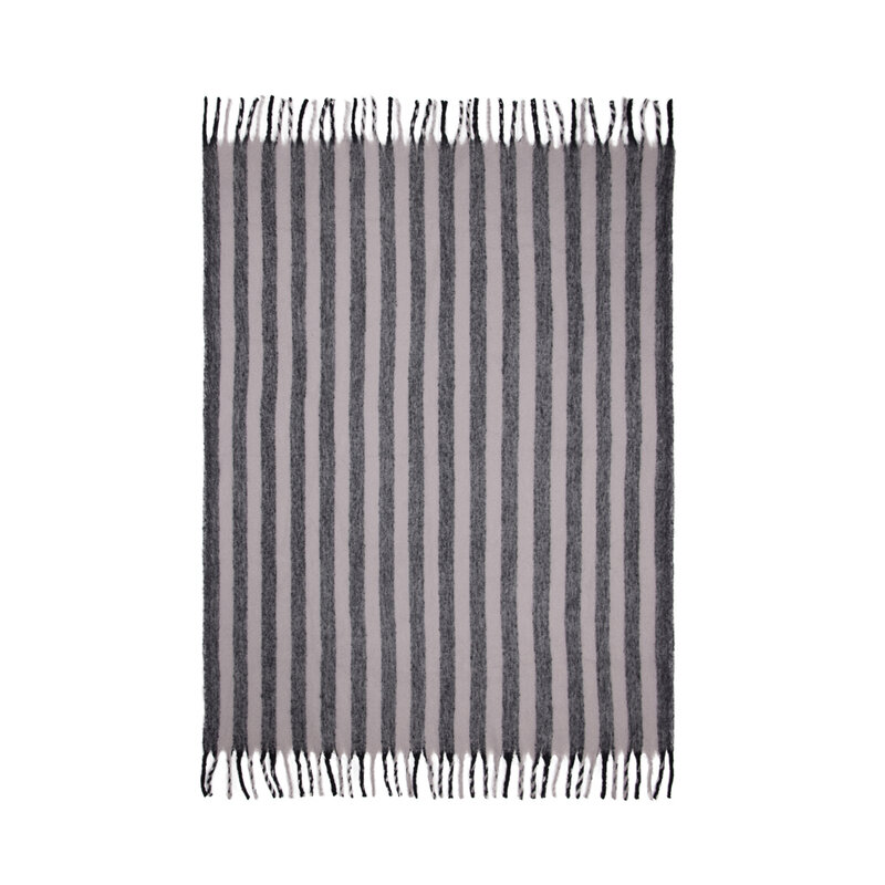 VINGA Lioro GRS wool blend blanket – image 4
