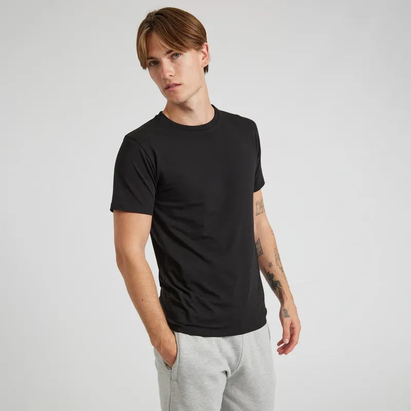 T-Shirt – image 5