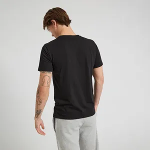 T-Shirt – image 4