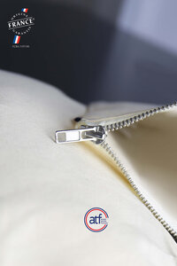MA ZIP POUCH – image 3