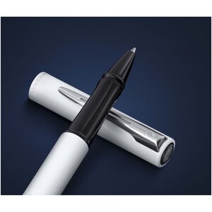 Waterman Allure rollerball pen 2.0 (black ink) – image 5
