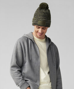 Ramble patch pom-pom beanie